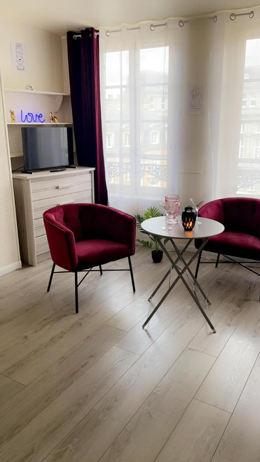 Hyper Centre, Remparts, Vieille , Cosy, Possible Faire A Pieds Apartamento *
