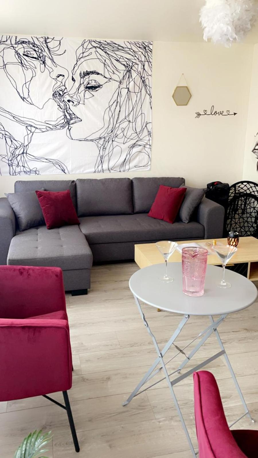 Hyper Centre, Remparts, Vieille , Cosy, Possible Faire A Pieds Apartment *